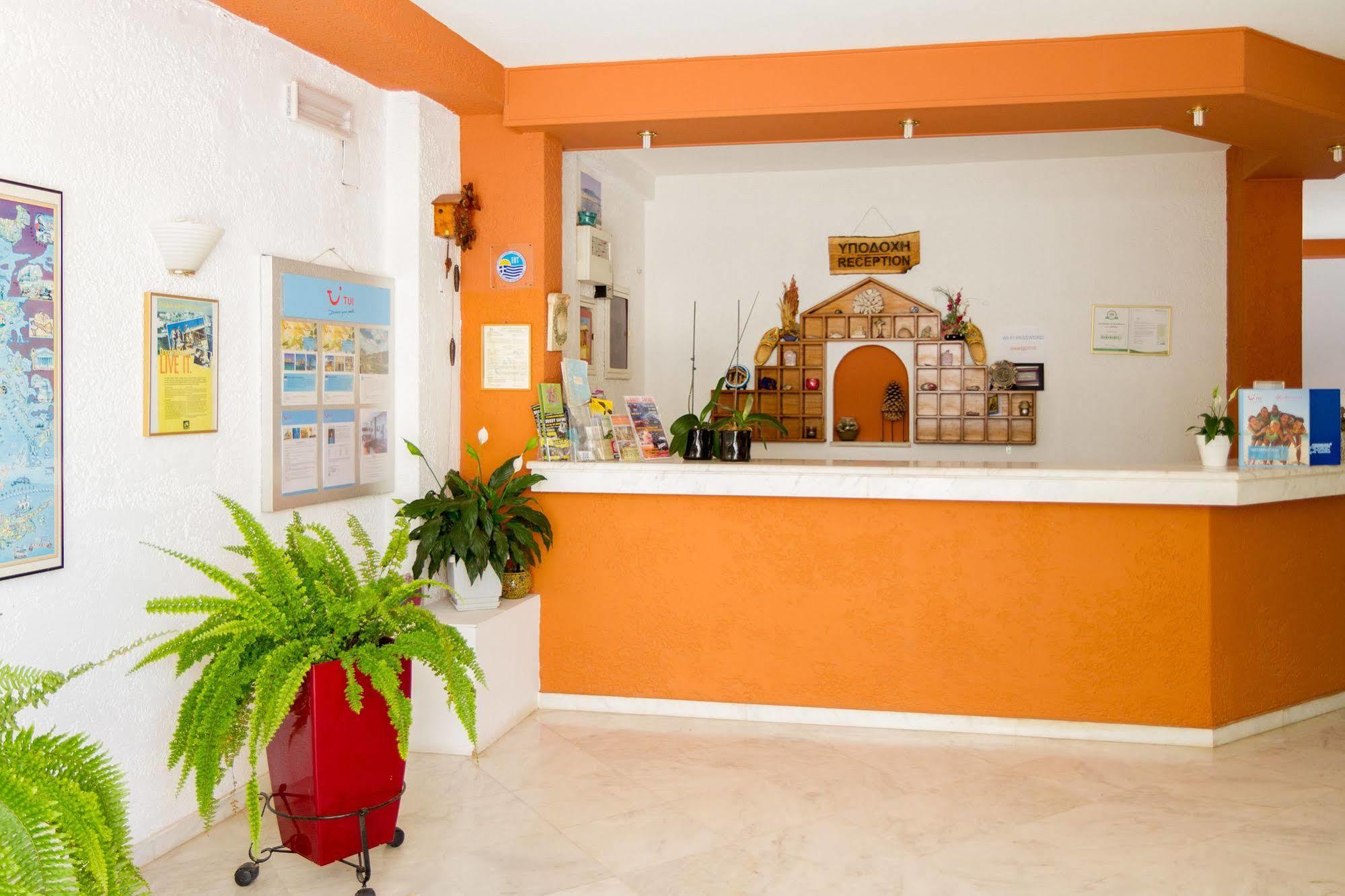 Ideal Hotel Kokkini Hani Bagian luar foto